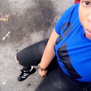 Meet your Posher, Debra